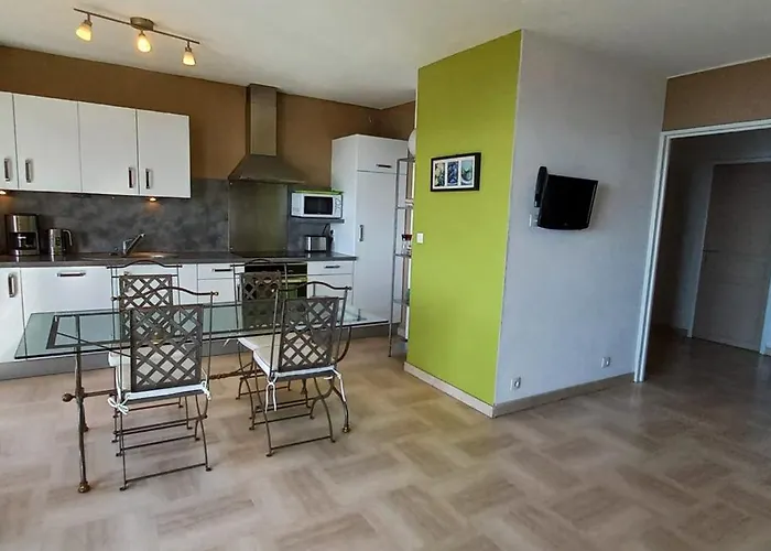 Sea View In Saint-raphael Wpool Apartment *